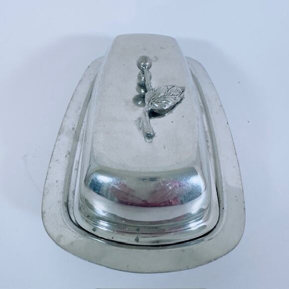 MCM Silver Plated Butter Dish w/Glass butter Tray Pewter Berry & Leaf Handle VTG - Picture 10 of 16
